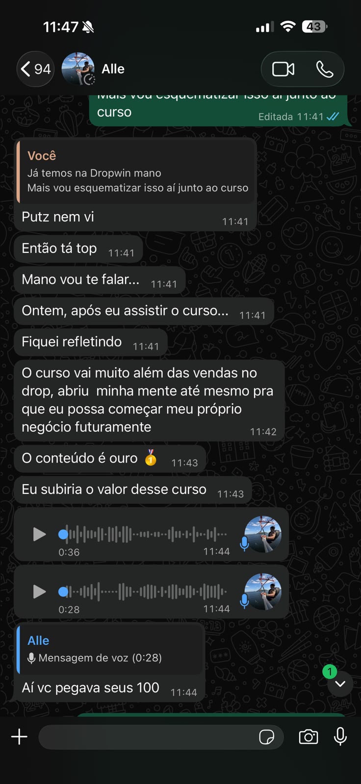 Aluno elogiando o conteúdo do curso no WhatsApp